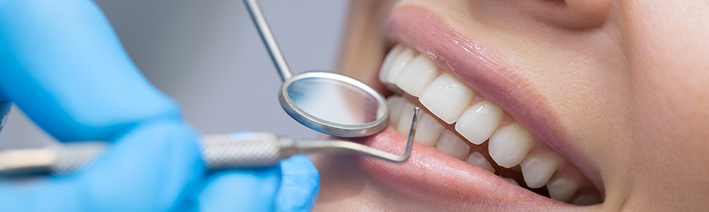 Parodontose in Frankfurt: Zahnfleisch behandeln bei Parodontitis 
